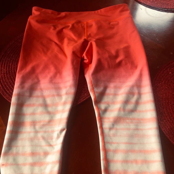 UNDERARMOUR - Picture 4 of 5